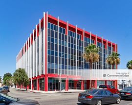 6725 West Sunset Blvd