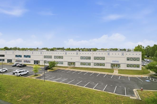 25,050 SF Industrial Flex | Owner-User Opportunity