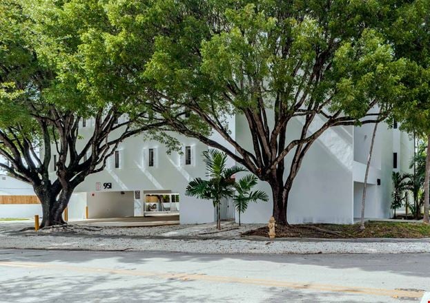 951 S Le Jeune Road | Office & Medical Space