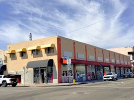 CORNER 5 UNIT FASHN D BLDG FOR SALE