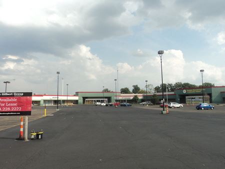 Retail space for Rent at 612-690 Harrisburg Pike in Columbus