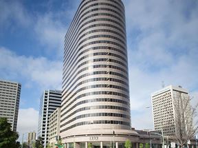 Lake Merritt Plaza (OAK)