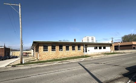 Photo of commercial space at 305 South Center Street in Bloomington