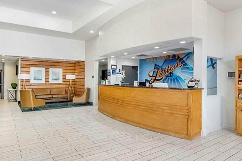 Lubbock West Inn & Suites