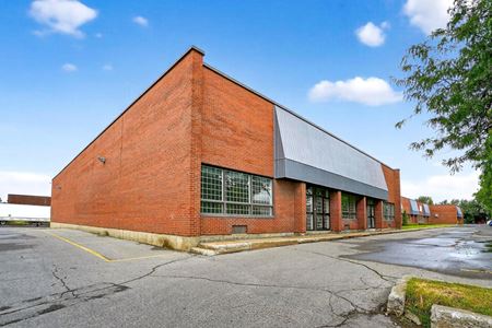 Other space for Rent at 1405-1465, 46e avenue / 4605-4615, avenue Fairway in Lachine