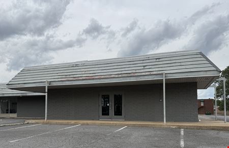 Photo of commercial space at 10014 N Rodney Parham Rd in Little Rock