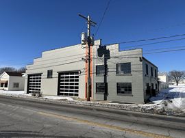 13,828 SF on .87 Acres Zoned GM in NW Springfield