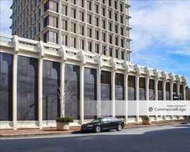 525 University Avenue