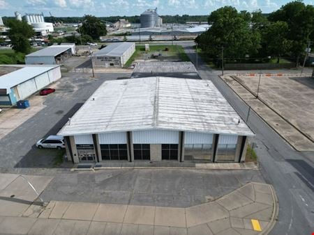 Photo of commercial space at 3800 E Broadway St in North Little Rock