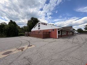 The Shops at Route 32