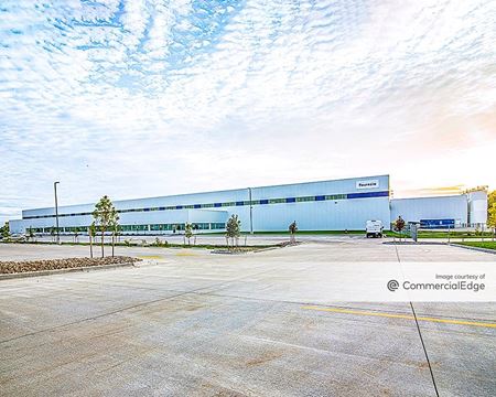 Industrial space for Rent at 2005 NE Jefferson Street in Blue Springs