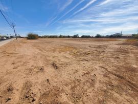 3.4 Acres for Office For Sale in Casa Grande