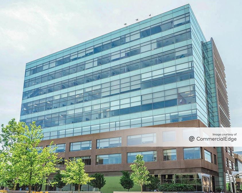 One Greenville North & South Tower 1 North Main Street, Greenville