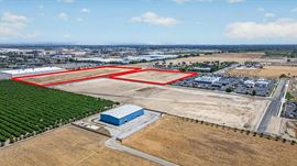 ±9.82-±13.41 AC Service Commercial Land Located Rapidly-Developing Area
