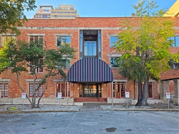 HQ - San Antonio - Soledad St