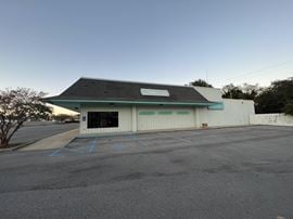 College Park Shopping Center - Out Parcel