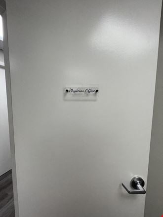 Medical Office Turnkey Shared Sublease