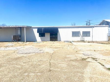 Photo of commercial space at 416 W Monroe St in Okolona