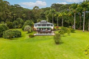 Luxurious Hawaiian Working Farm Retreat