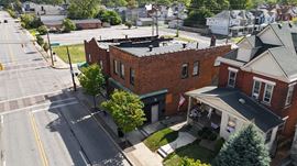 1029-1031 E Livingston Ave