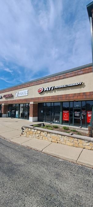 ±3,000 SF Unit Available at Centennial Plaza