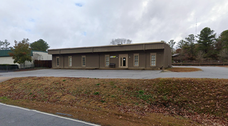 Photo of commercial space at 6131 Gateway Rd in Columbus