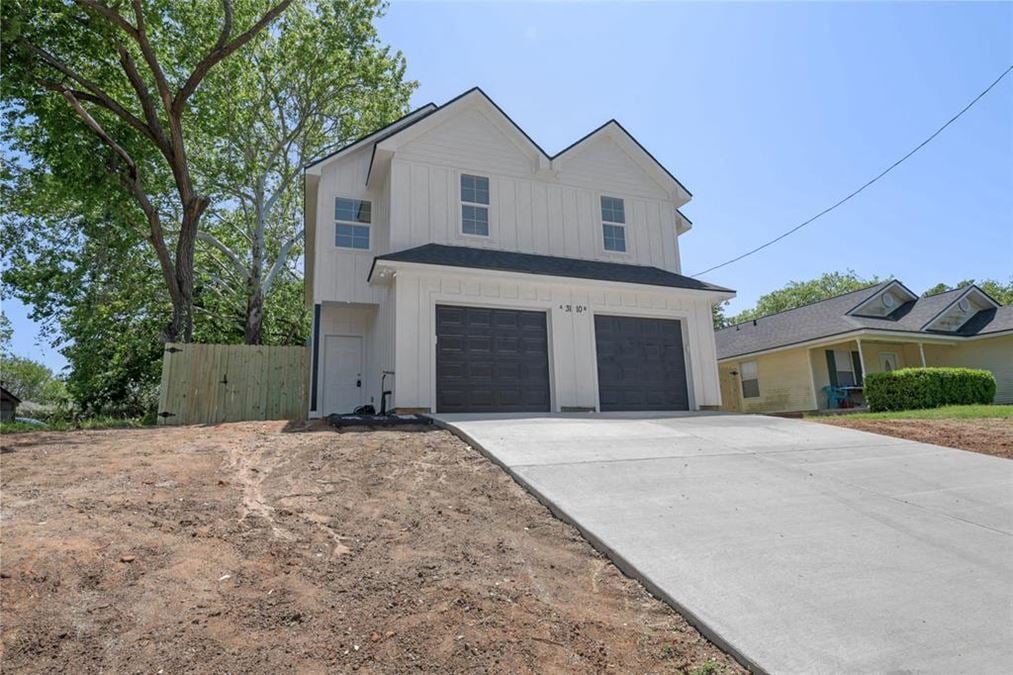 1310 E Alamo St