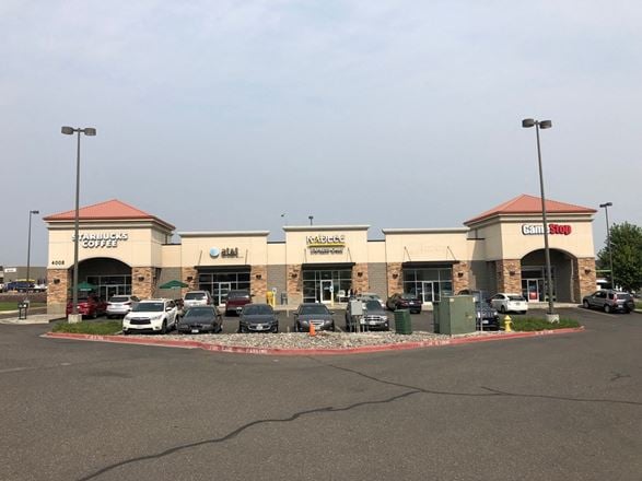 Canyon Lakes Shopping Center