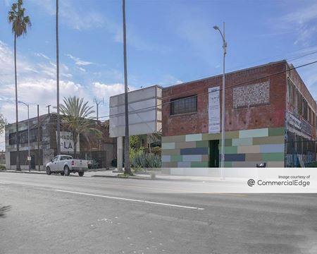 Industrial space for Rent at 5957 South Western Avenue in Los Angeles