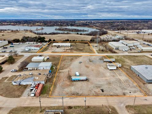 3514 & 3515 North Park Drive - Truck Terminal - Industrial Outdoor Storage