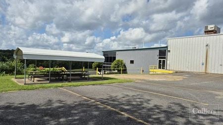 Photo of commercial space at 400 Aviation Plaza in Hot Springs