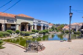 Blackhawk Plaza