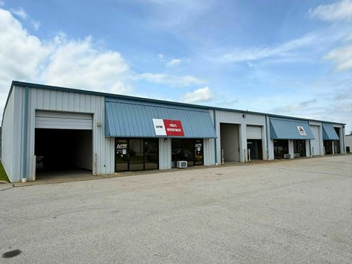 WAREHOUSE SPACE FOR LEASE IN NIXA