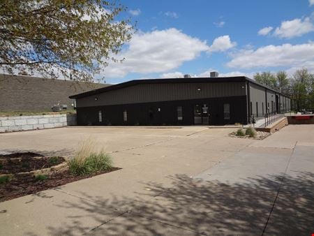 Industrial space for Rent at 3805 Mississippi Ave in Davenport