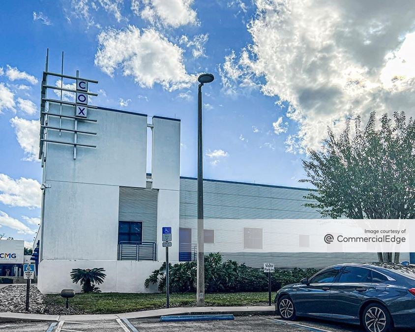 4192 North John Young Pkwy 4192 North John Young Pkwy Office Building