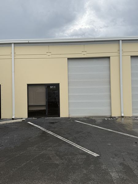 Industrial space for Rent at 17030 Alico Commerce Ct in Fort Myers