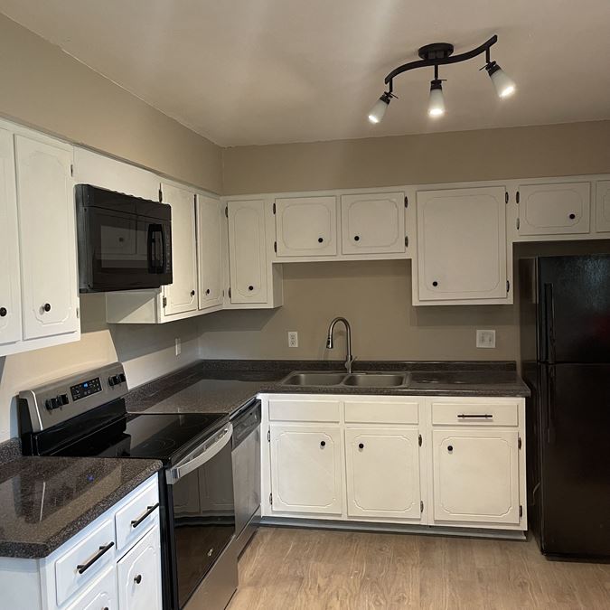 1302 Santa Fe Circle