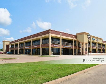 Photo of commercial space at 3320 K Avenue in Plano