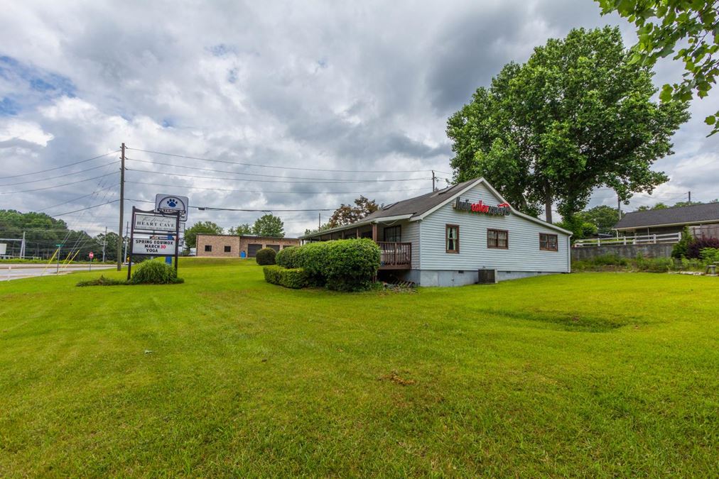 Freestanding Commercial on Bells Ferry Road