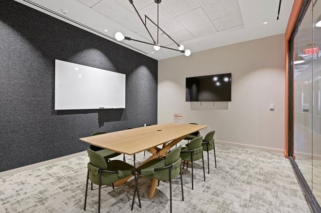 Common Desk - City Place