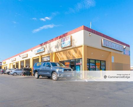 Retail space for Rent at 930 South Harbor Blvd in Santa Ana