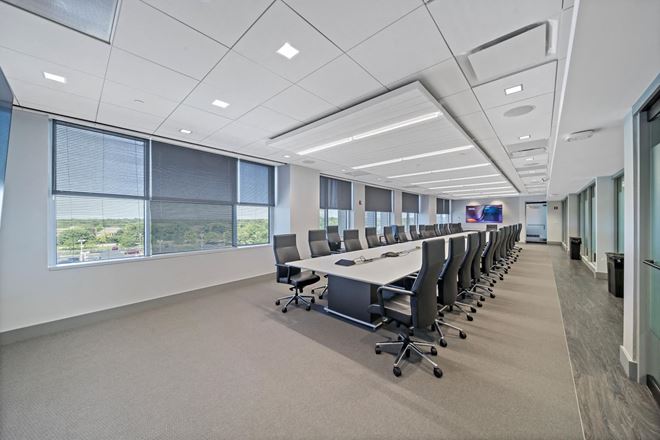4 Parkway North