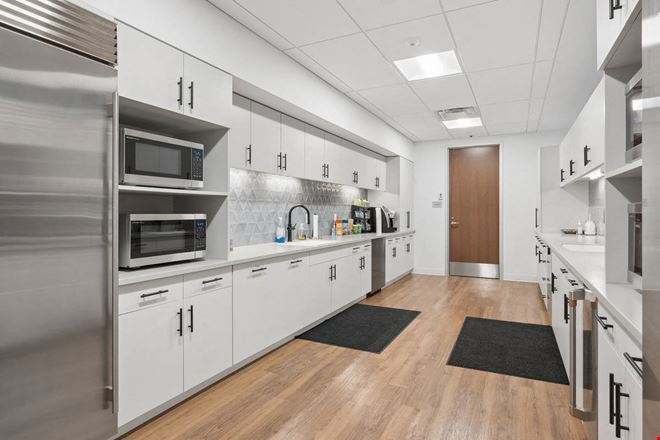 7500 Office Ridge Circle