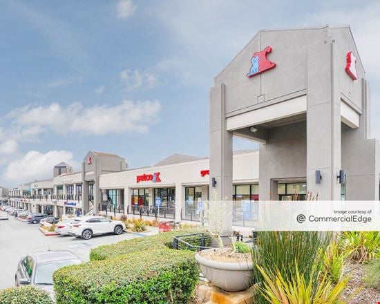 Lakeshore Plaza