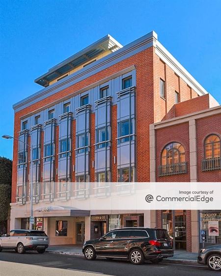 Retail space for Rent at 407 N Bedford Dr. in Beverly Hills