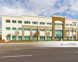 Los Alamitos Medical Plaza