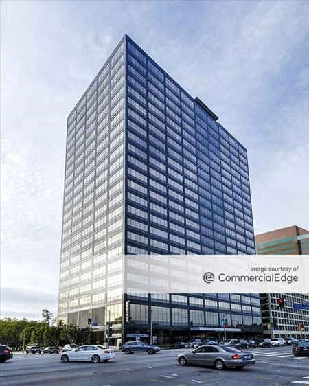 Photo of commercial space at 10960 Wilshire Blvd in Los Angeles