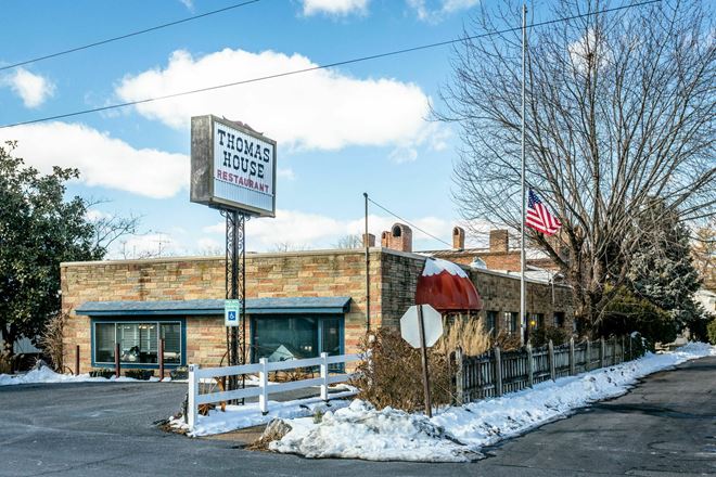 TURNKEY RESTAURANT OPPORTUNITY - THE THOMAS HOUSE