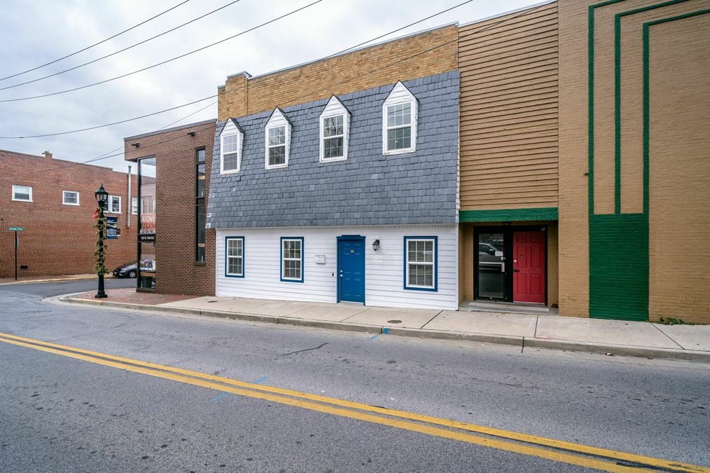 OFFICE BUILDING AVAILABLE IN DOWNTOWN WAYNESBORO