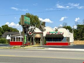 2,740 SF Restaurant Building For Sale on South Glenstone